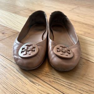 Tory Burch Minnie l travel ballerina flat with logo • size 9M